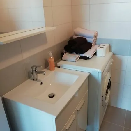 Deni09 Apartman Pomer