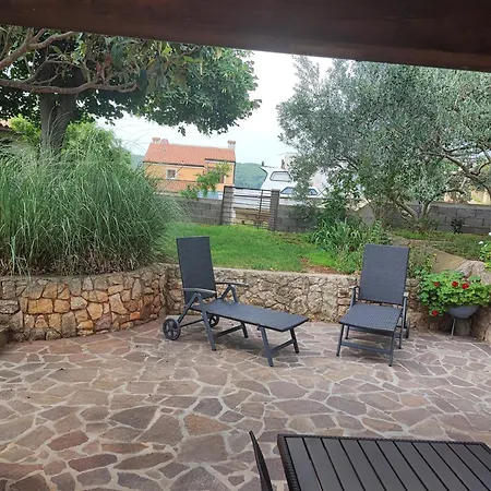 Apartman Deni09 Pomer