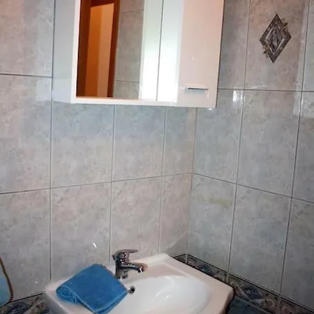 Deni09 Apartman Pomer